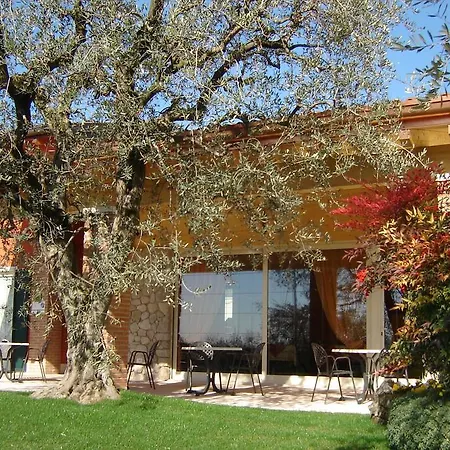 Le Tese Country house *